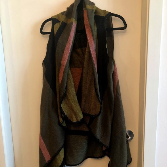 Lolë Jacquard Sleeveless Duster Cardigan O/S - Picture 11 of 13